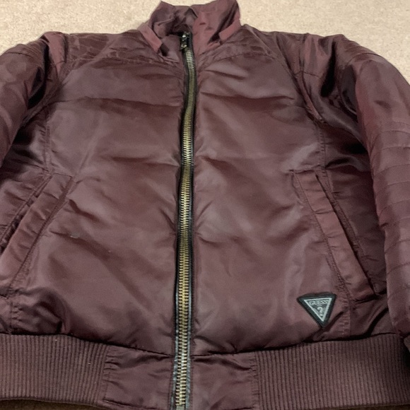 ❄️2/$30❄️Mens Guess Down Jacket Small - Picture 1 of 12